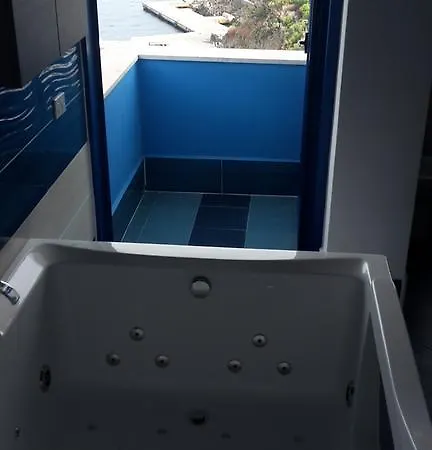 Sogni Nel Blu Aparthotel Isola di Ustica Exterior photo