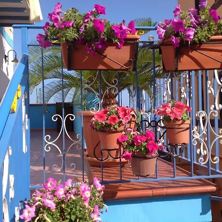 Sogni Nel Blu Aparthotel Isola di Ustica Room photo