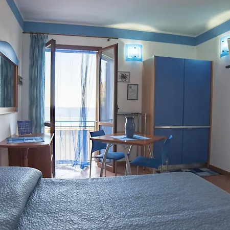Sogni Nel Blu Aparthotel Isola di Ustica Exterior photo
