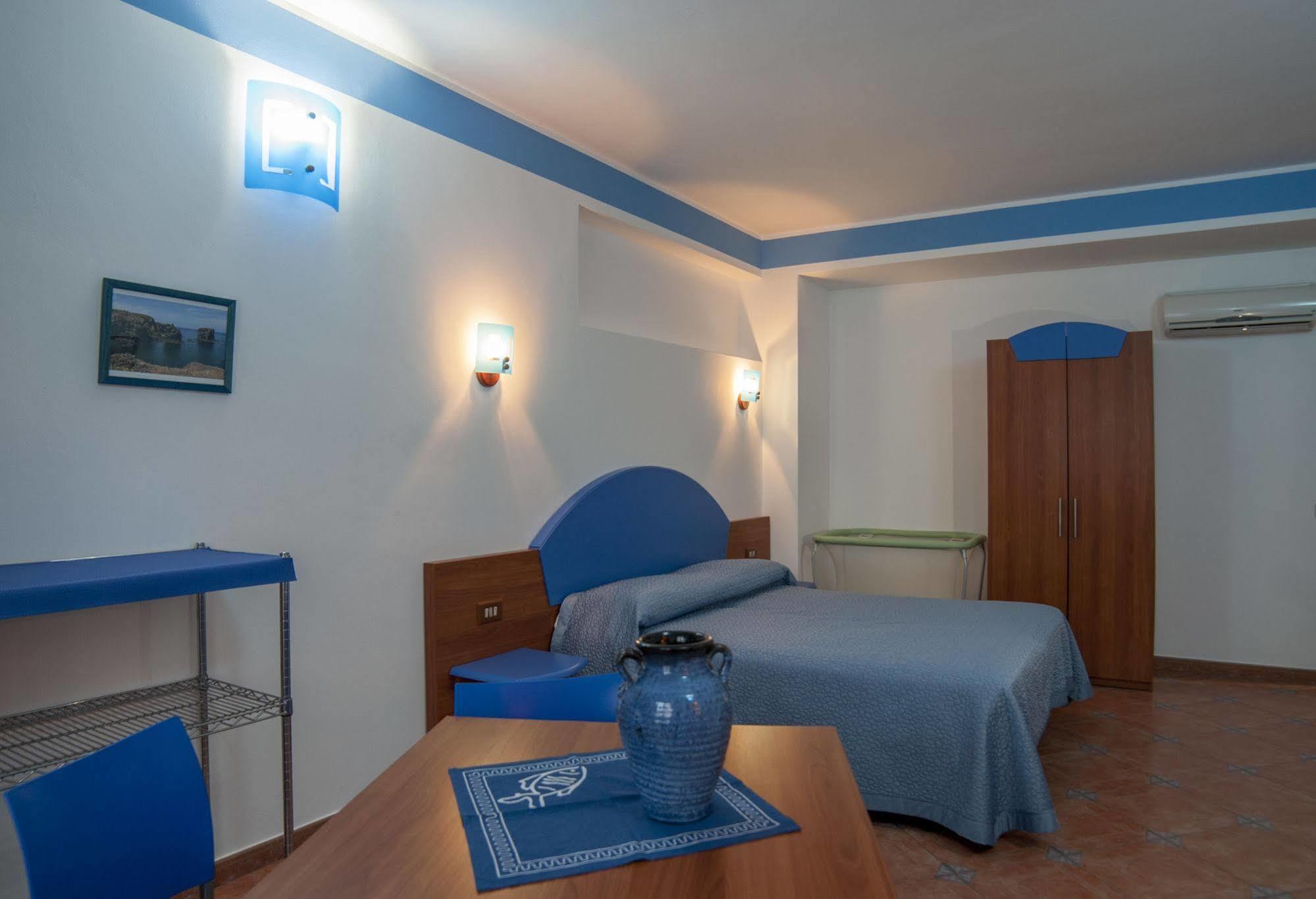 Sogni Nel Blu Aparthotel Isola di Ustica